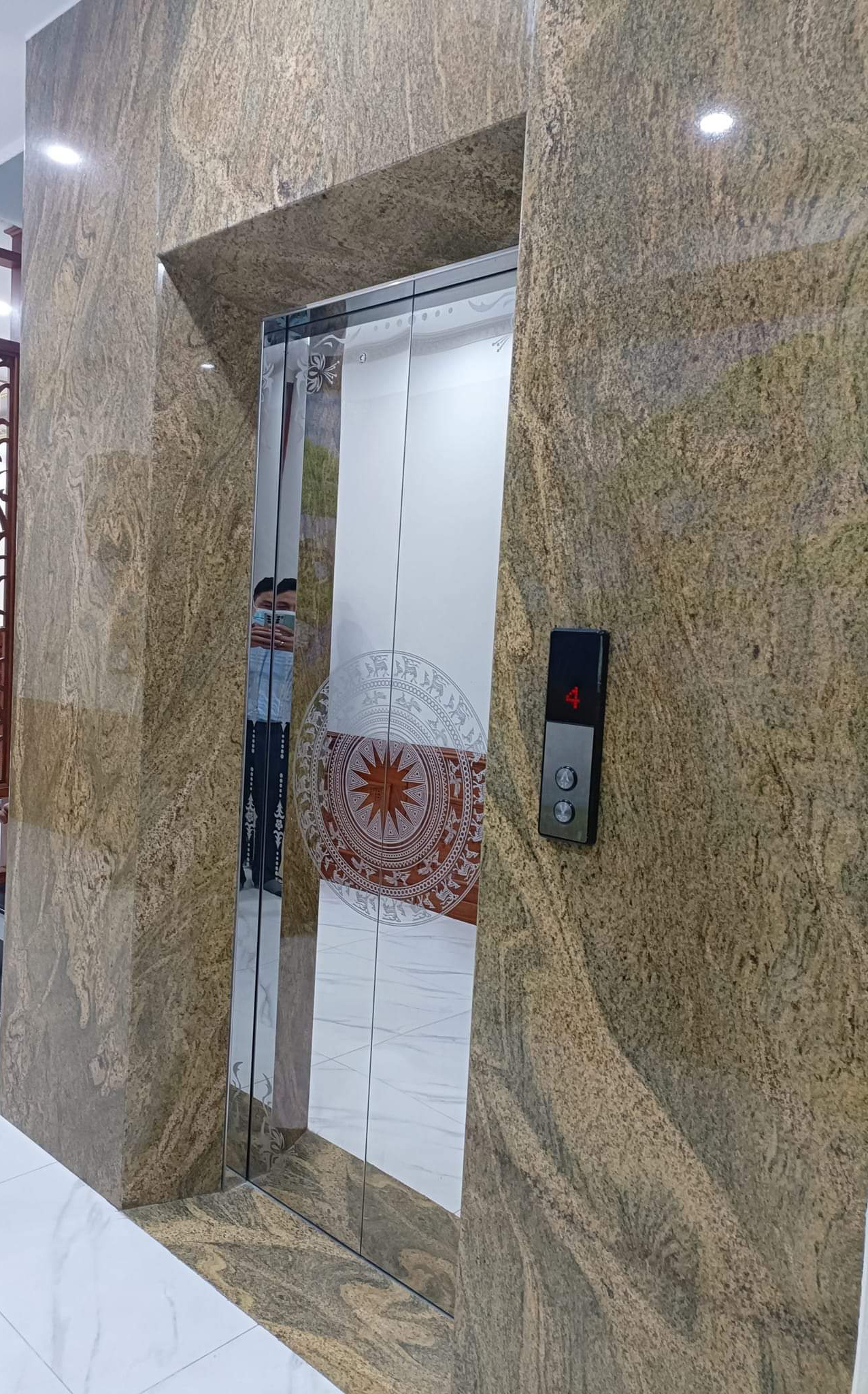 Cho thuê nhà mới, hai mặt tiền, 93m2_ 4T; vỉa hè, Trần Nhân Tông-30 Tr - Ảnh chính